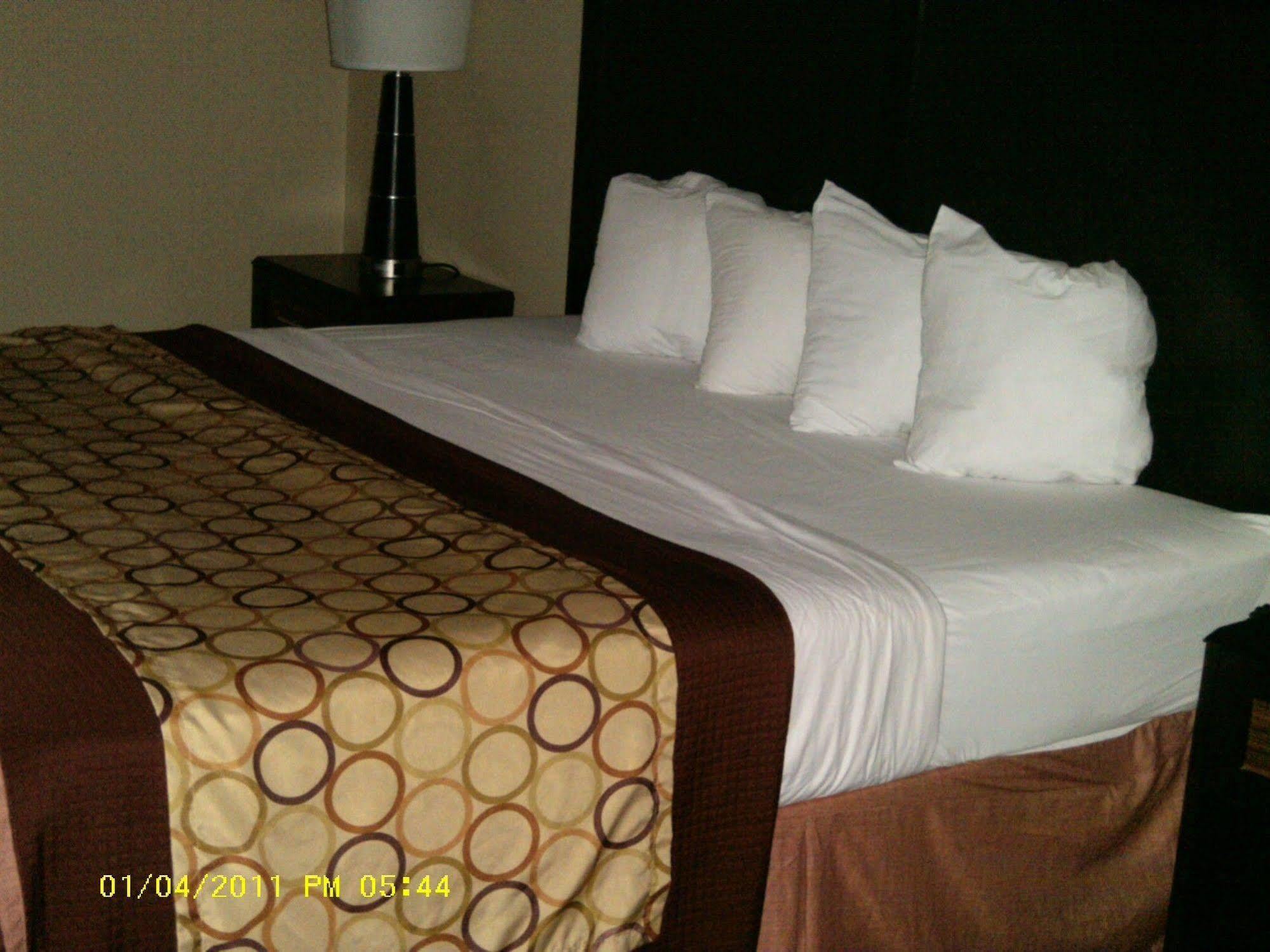 Knights Inn Bunkie Dış mekan fotoğraf