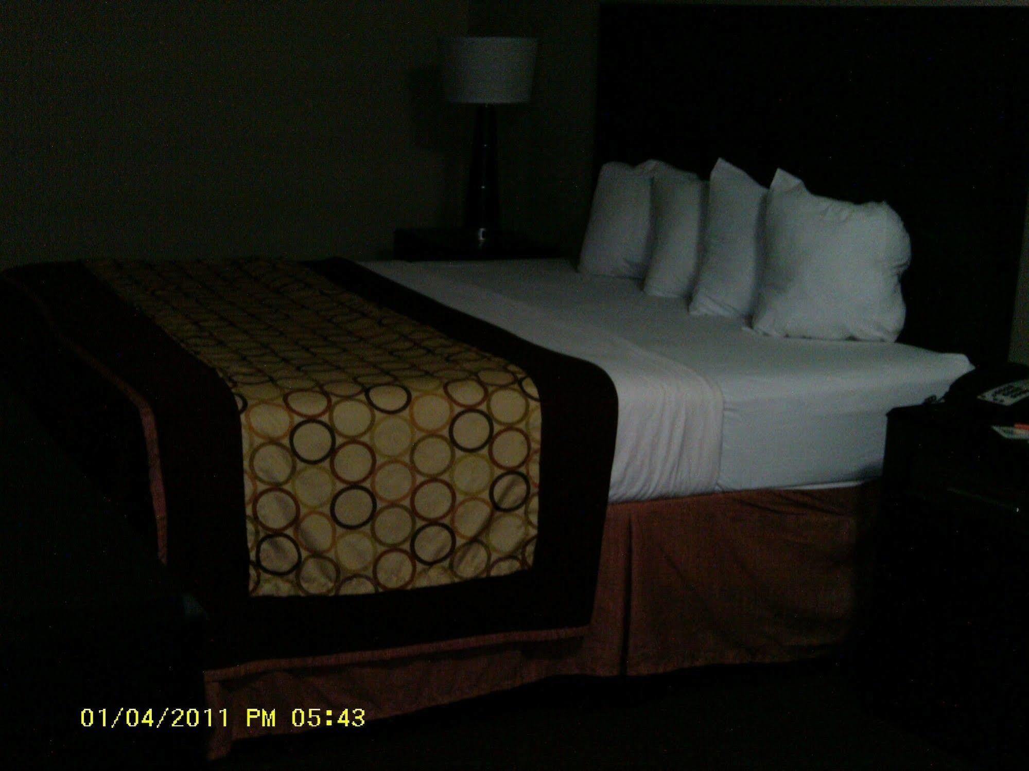 Knights Inn Bunkie Dış mekan fotoğraf